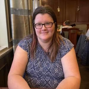 Meet your Posher, Evelyne